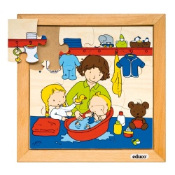 Family puzzles - New baby - washing (12 pieces)