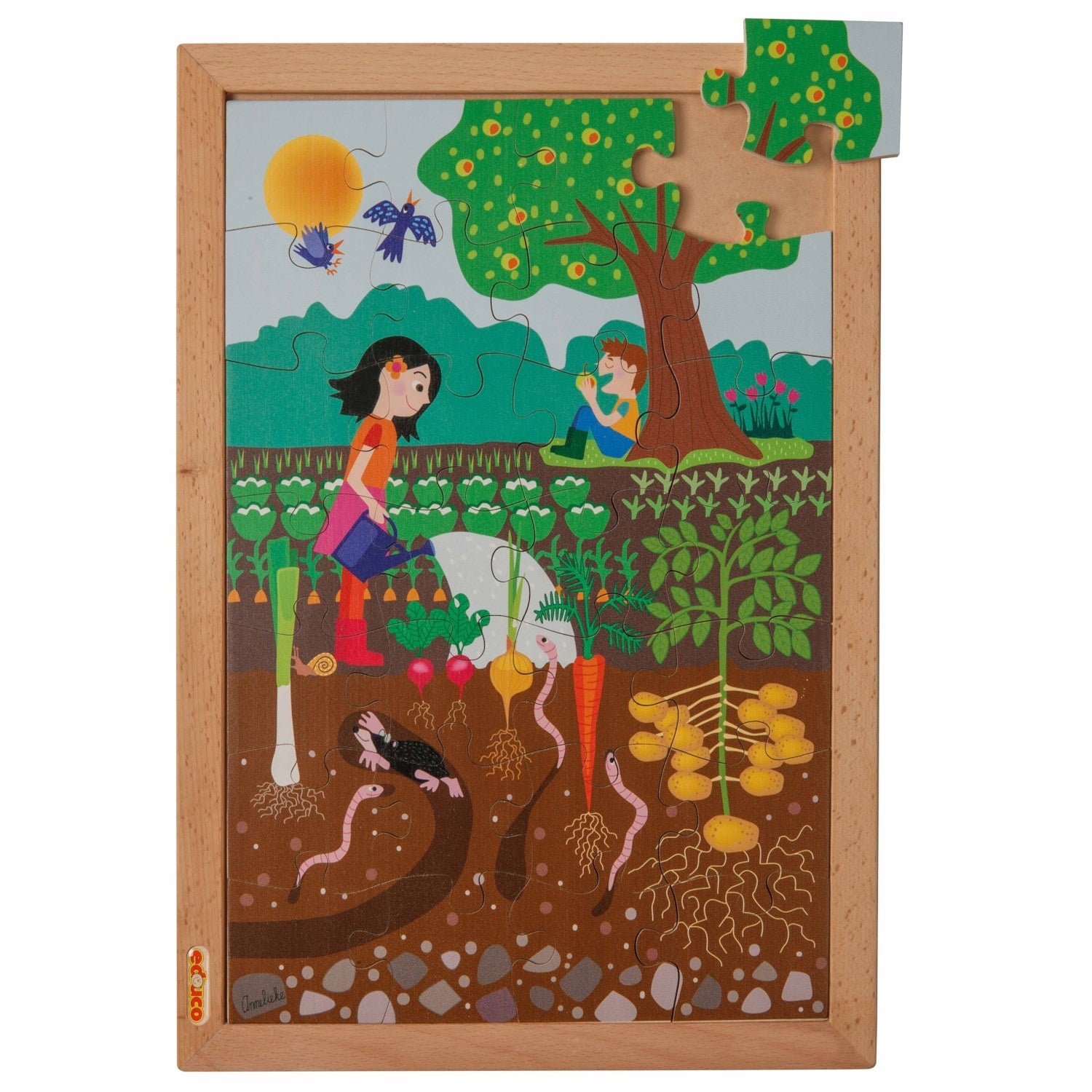 Puzzle au-dessus et en dessous - dans le jardin