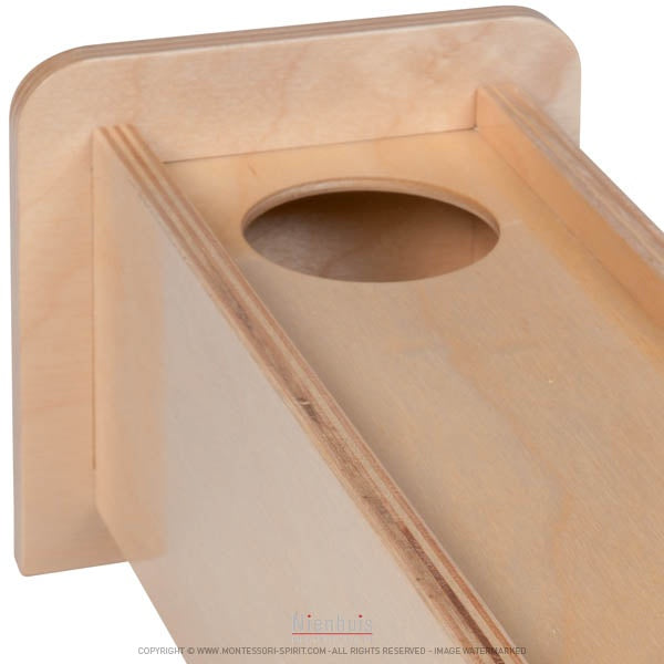Image of Schachtel-permanent-von-einem-Objekt-mit-Schublade