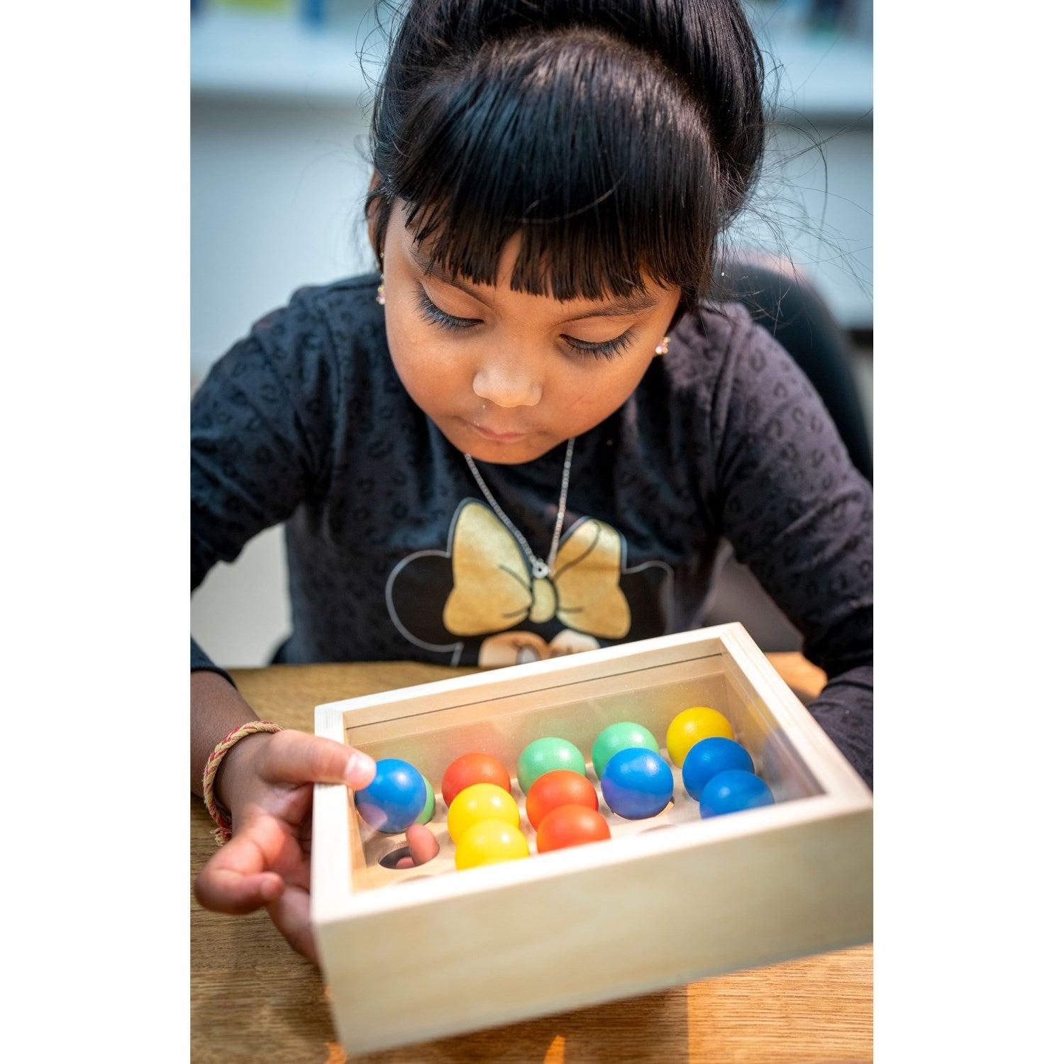 Mosaic tray with colored balls