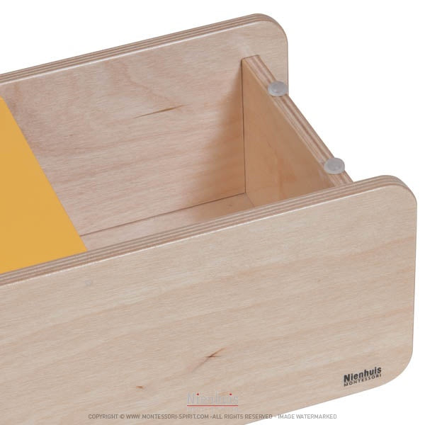Imagen de Caja con tapa basculante - bola de tejer