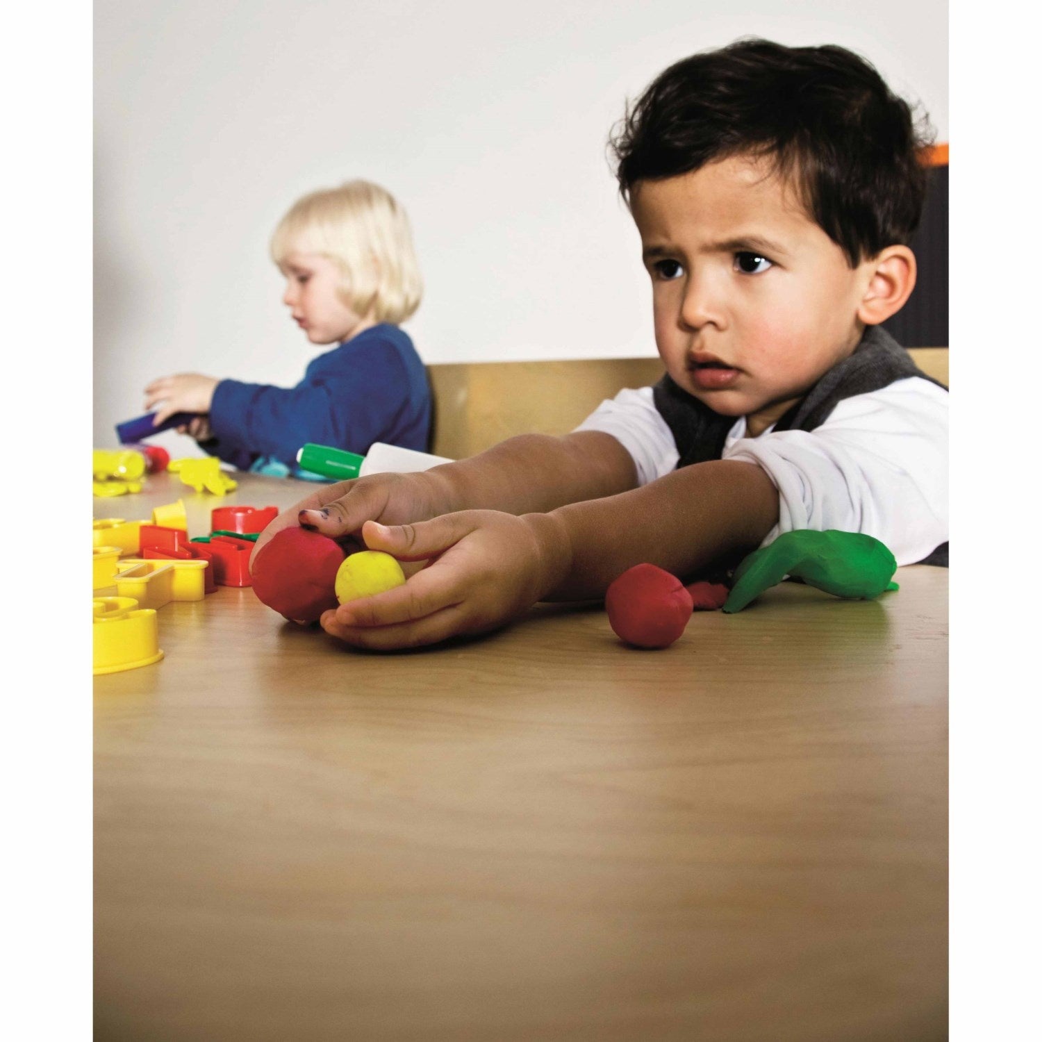 Pasta de modelar Kids Crealine Heutink - Cubo de 1,4 kilo
